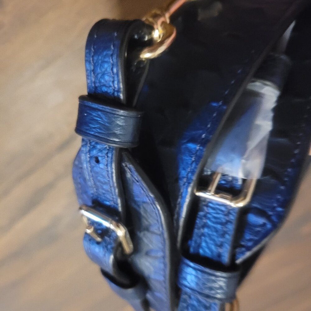 Coach Python Embossed Shoulder Strap - Picture 6 of 10